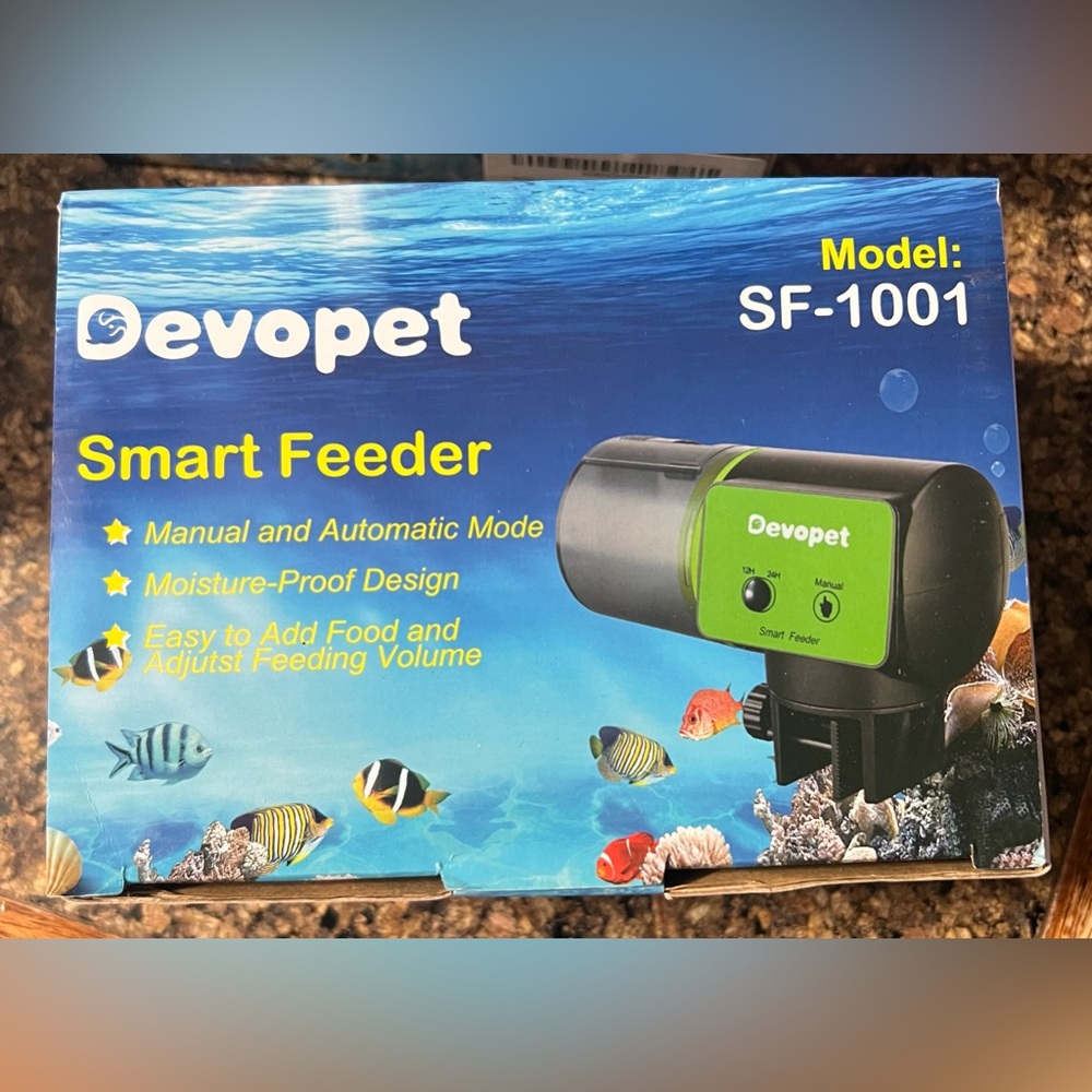 Devopet automatic fish feeder